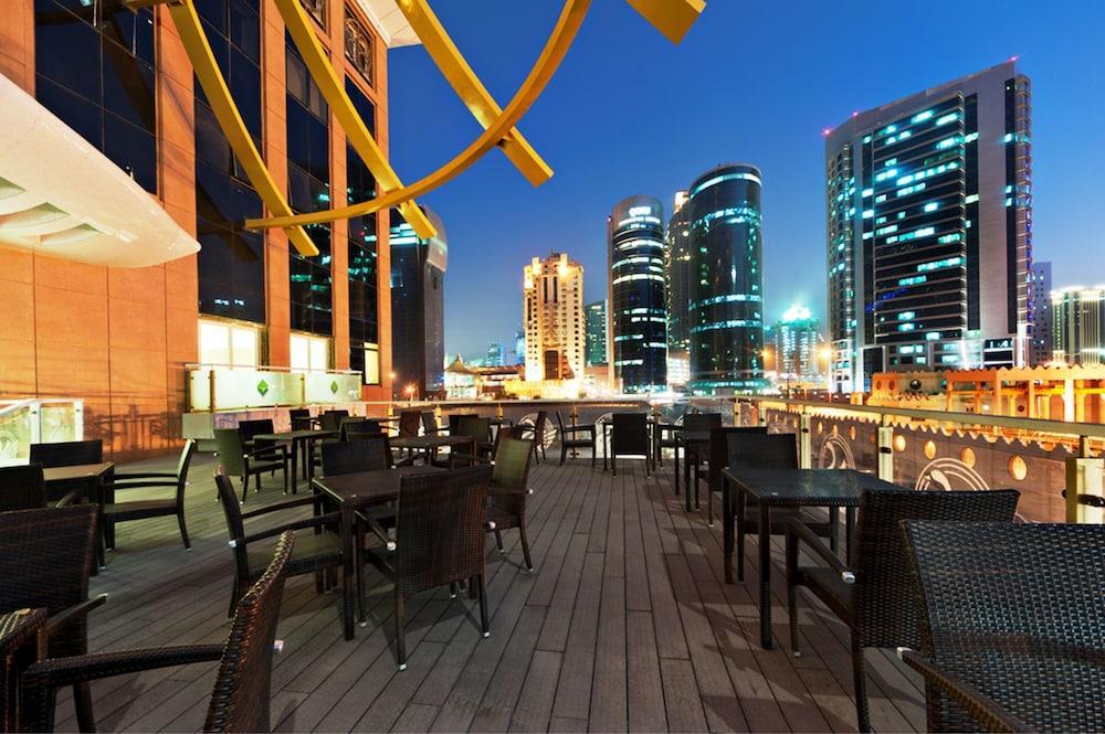 Magnum Hotel & Suites West Bay Doha Exterior foto