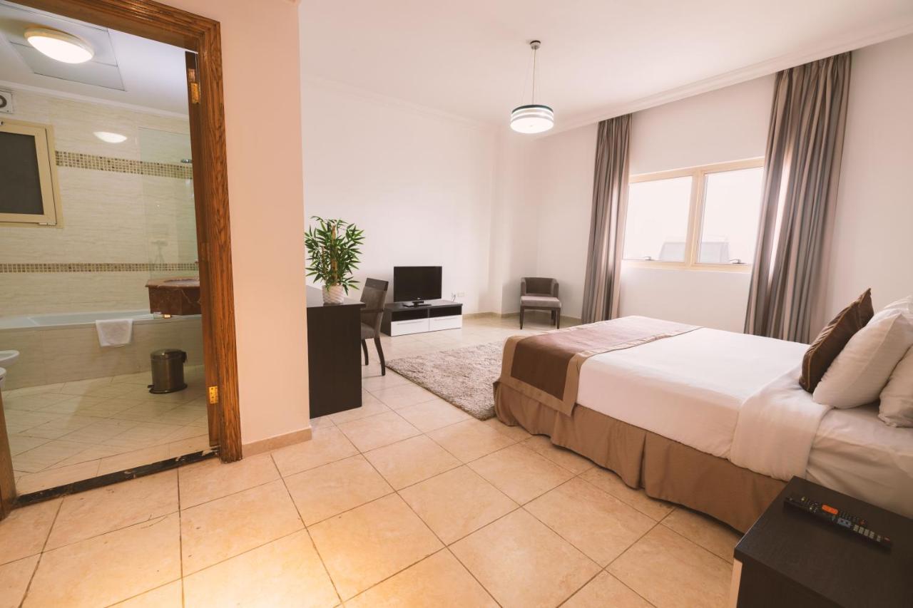 Magnum Hotel & Suites West Bay Doha Exterior foto